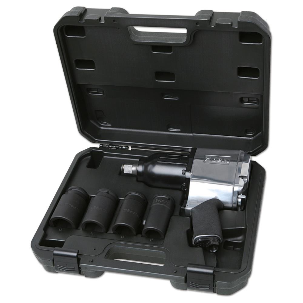 assortimento di un avvitatore reversibile e quattro bussole macchina serie lunga beta 1928k4